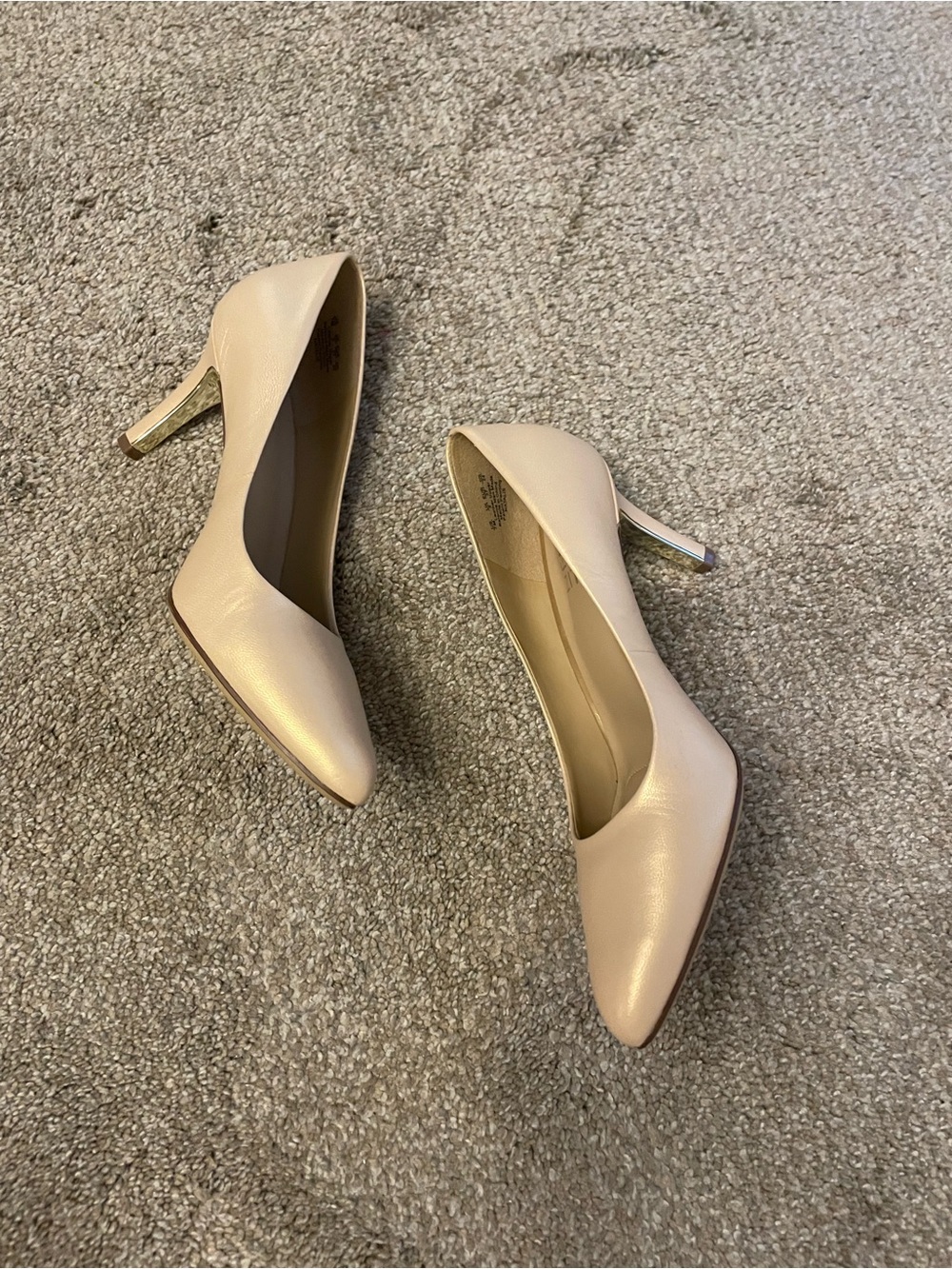 Naturalizer Natalie Honey Pearl Pointed Toe leather  Pumps size 7 M Classic